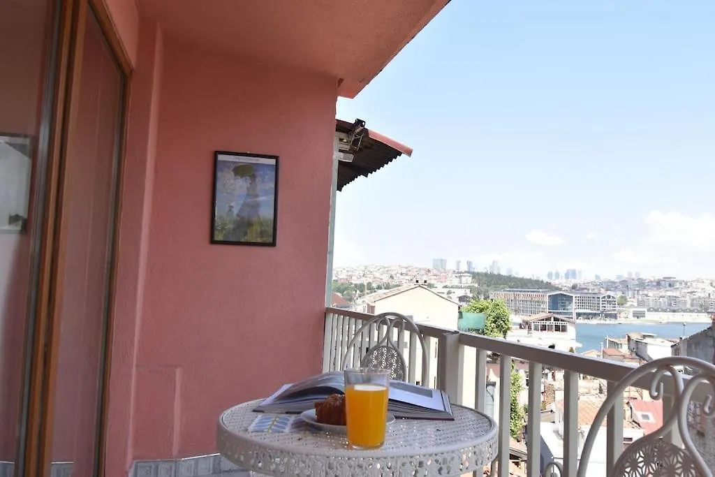 Stunning 6Br 4Bath Near Tram Villa Istanbul