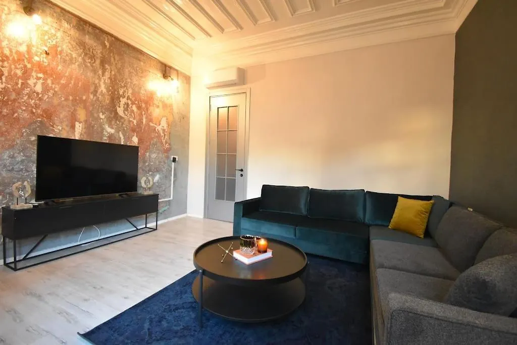 Stunning 6Br 4Bath Near Tram Villa Istanbul