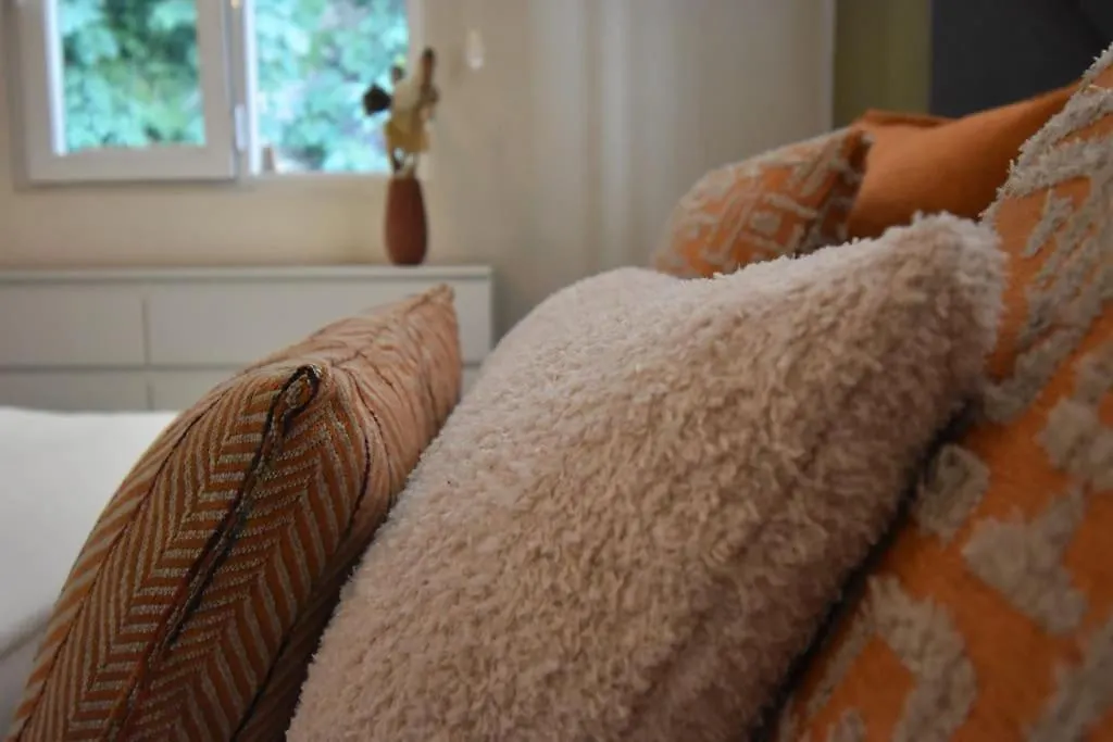 Stunning 6Br 4Bath Near Tram Villa Istanbul